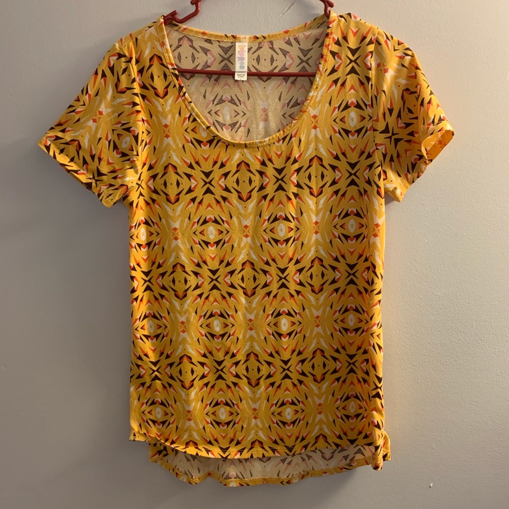 LuLaRoe shirt